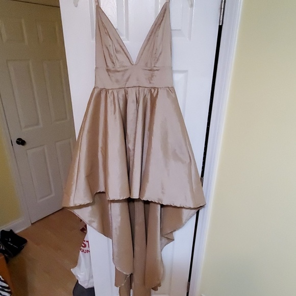 champagne dress windsor